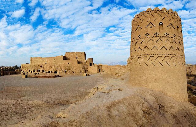 وبسایت رسمی کاشی ستاره میبد